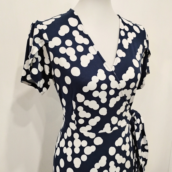 POLKADOT TRUE WRAP DRESS - Picture 7 of 10